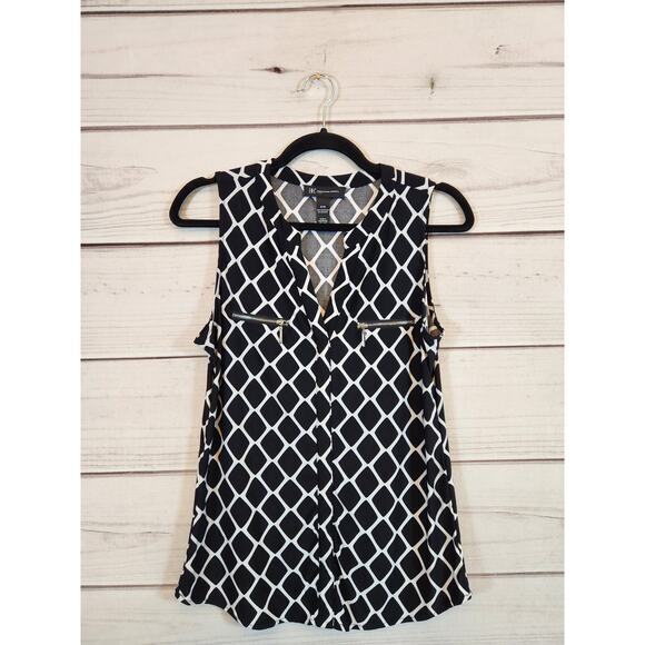 I-N-C International Concepts Tops - I-N-C Women's Black White Geometric Print Sleeveless V-Neck Blouse Petite Medium